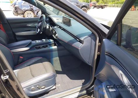 2022 Genesis Gv70 2.5T Awd from USA, damaged, VIN KMUMADTB8NU050001